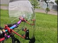 O recordista mundial de velocidade em bicicleta, Evandro Portela, experimenta nossa bolha para Bike ​